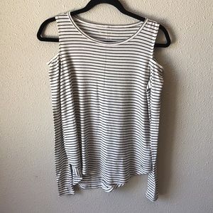 Hollister Must Have Collection Cold Shoulder Long Sleeve